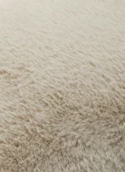 COUSSIN EN FAUSSE FOURRURE EXTRA DOUX SABLE