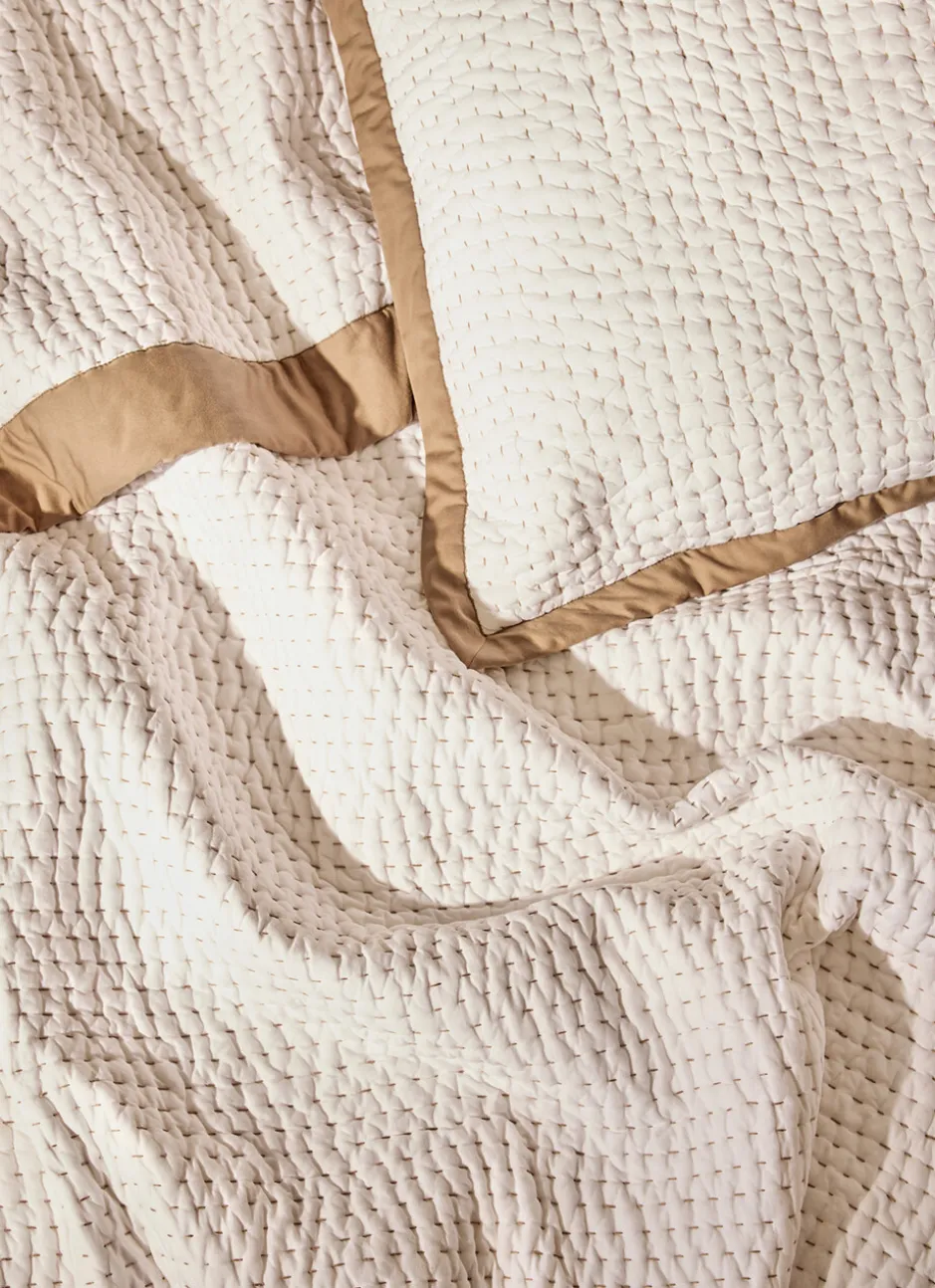 COUVRE-LIT PIQUÉ DE COTON FINITION SATIN DE COTON BRONZE