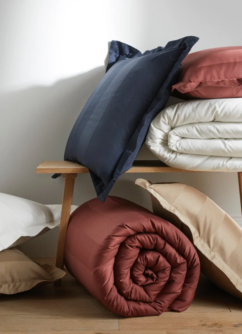 HOUSSE DE COUETTE RAYÉE EN SATIN DE COTON MARINE