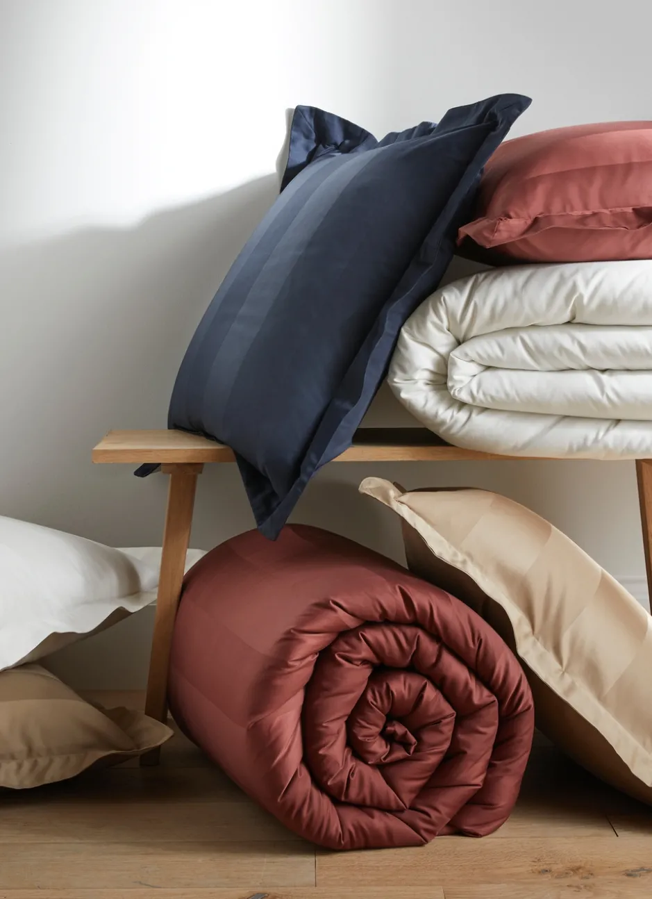 HOUSSE DE COUETTE RAYÉE EN SATIN DE COTON MARINE