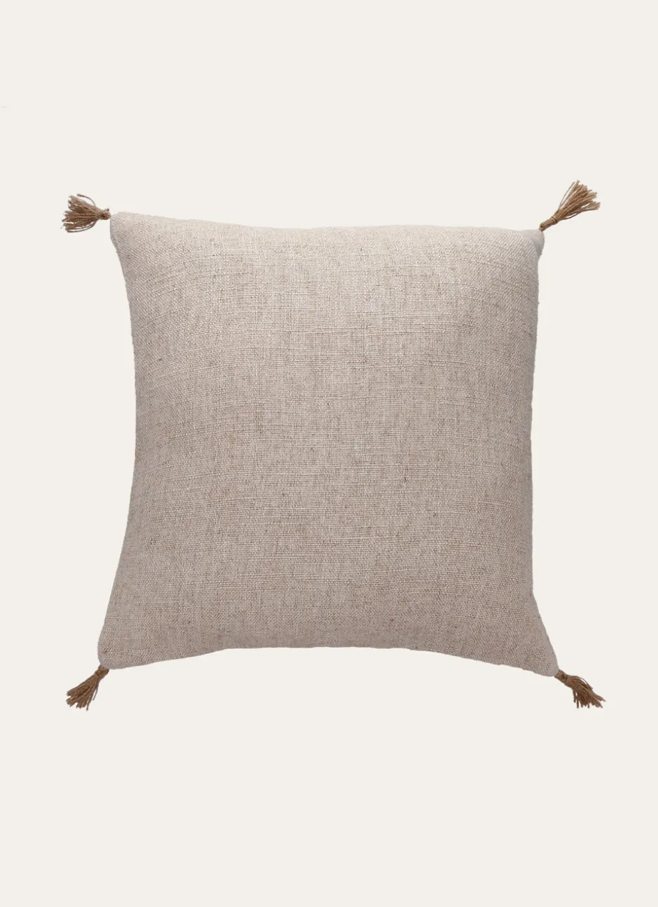 HOUSSE DE COUSSIN AVEC POMPONS ÉCRU