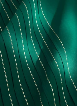 NAPPE PLISSÉE CENTRE DE TABLE AVEC BRODERIES VERT
